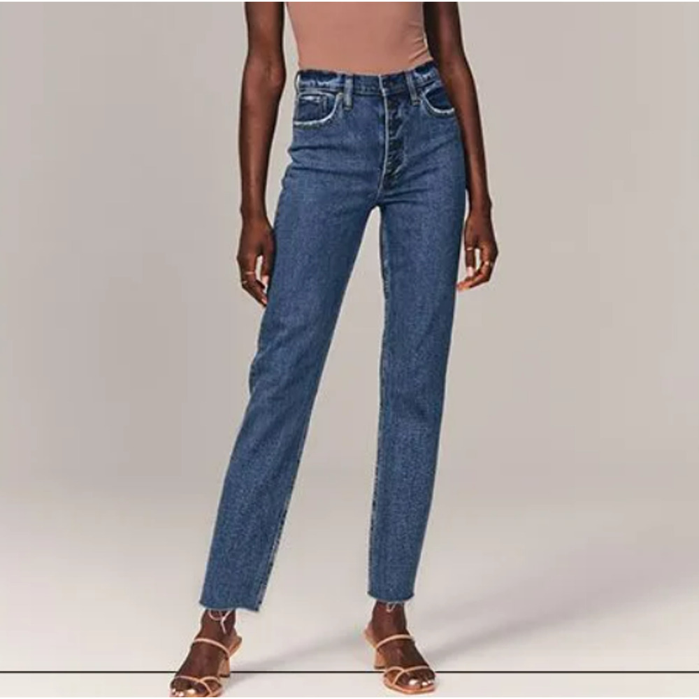 ABERCROMBIE & FITCH Women's Dark Wash The Mom High Rise Jean Size 28‎